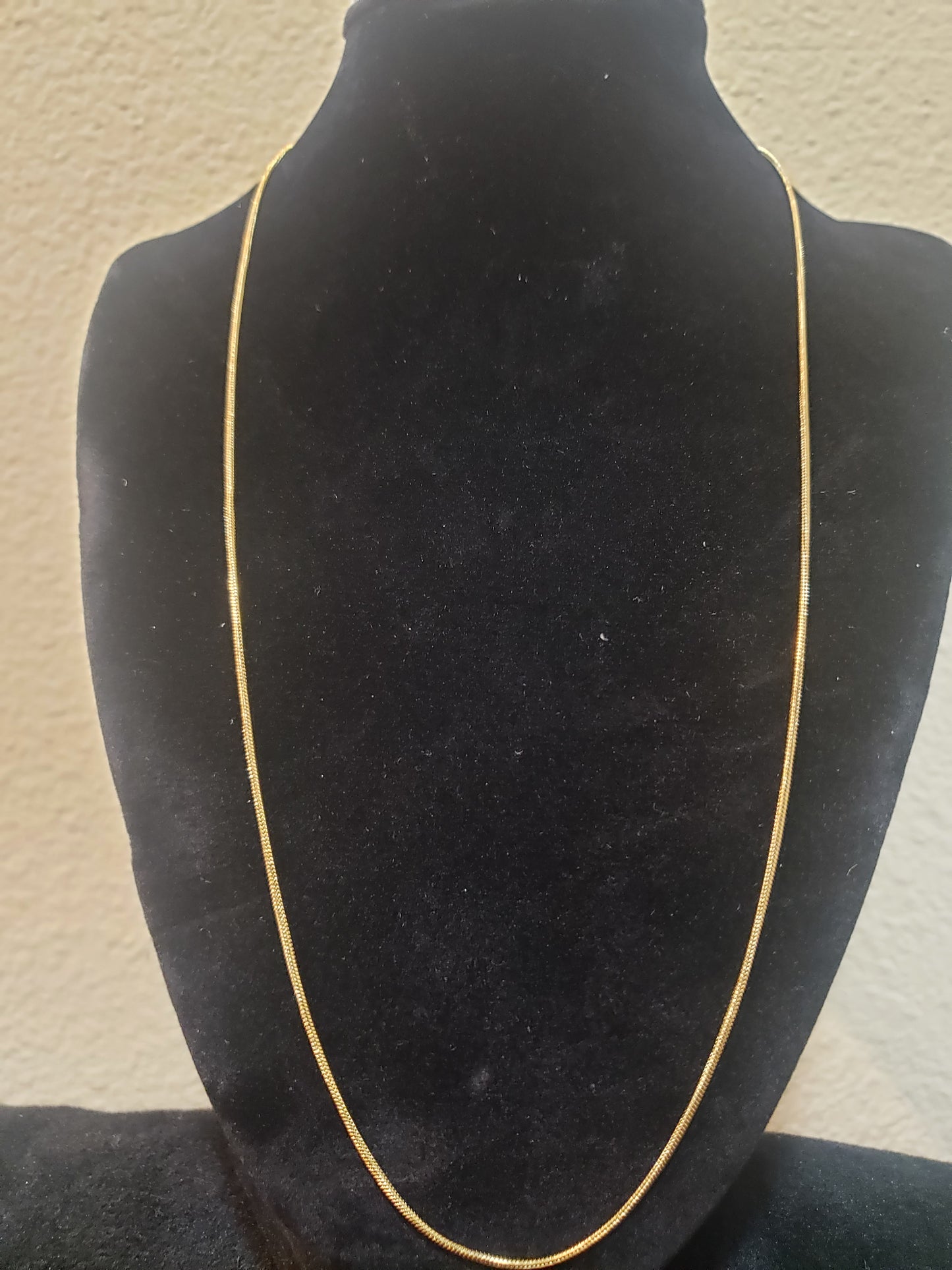 CHAINS AND CORD FOR PENDANTS