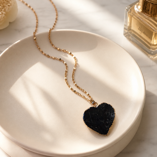 BLACK OBSIDIAN HEART PENDANT ON GOLD COLORED STAINLESS STEEL CHAIN