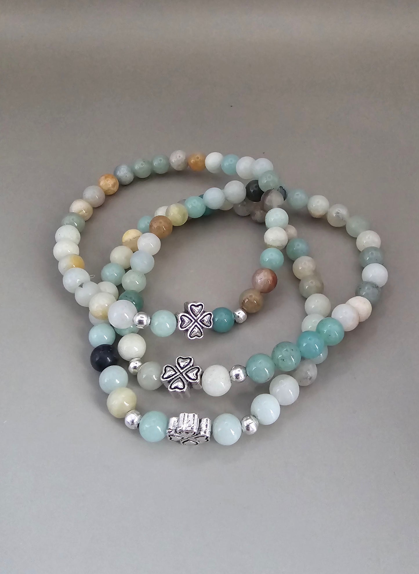 CARIBBEAN CALCITE BRACELET WITH CLOVER CHARM