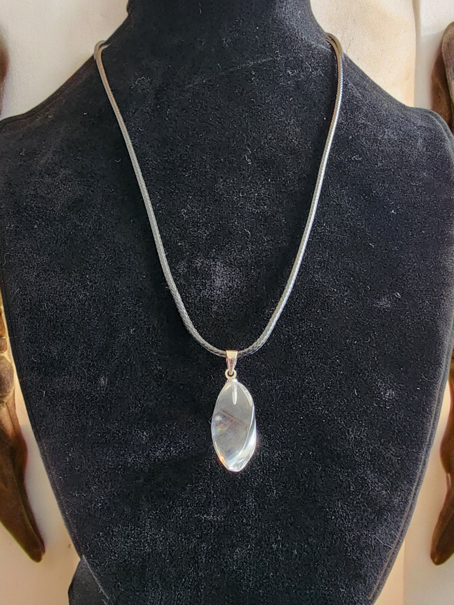 CLEAR QUARTZ PENDANT