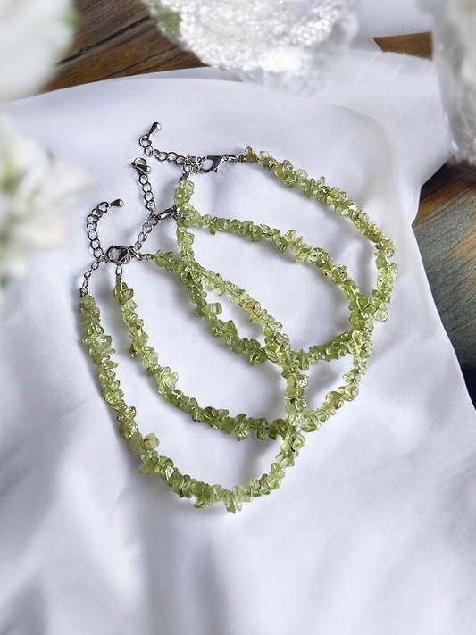 PERIDOT CHIP BRACELET