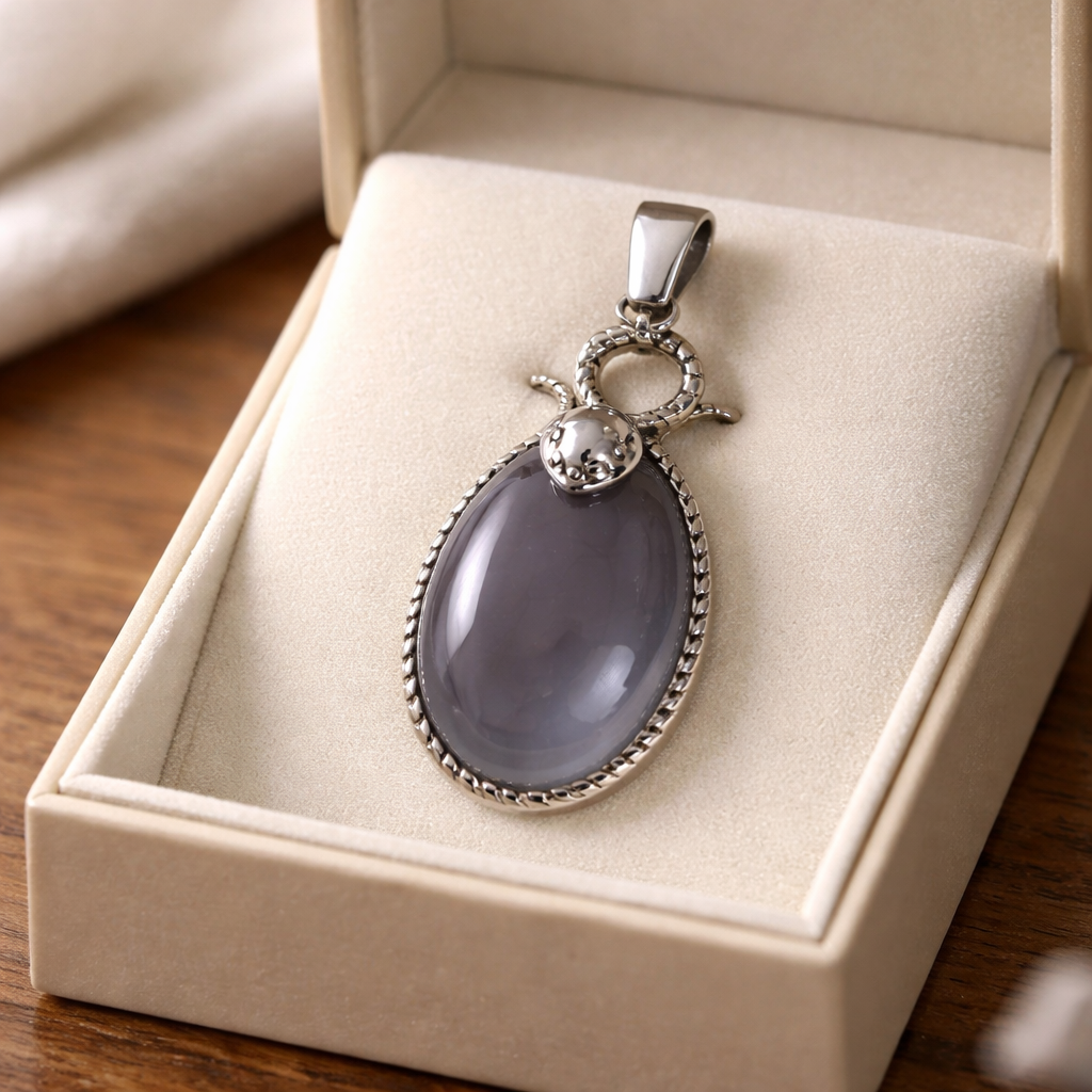 GRAY AGATE SNAKE PENDANT