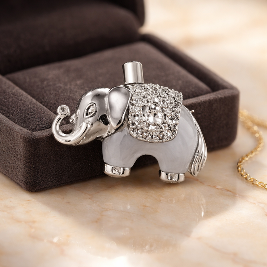 CLEAR QUARTZ ELEPHANT PENDANT
