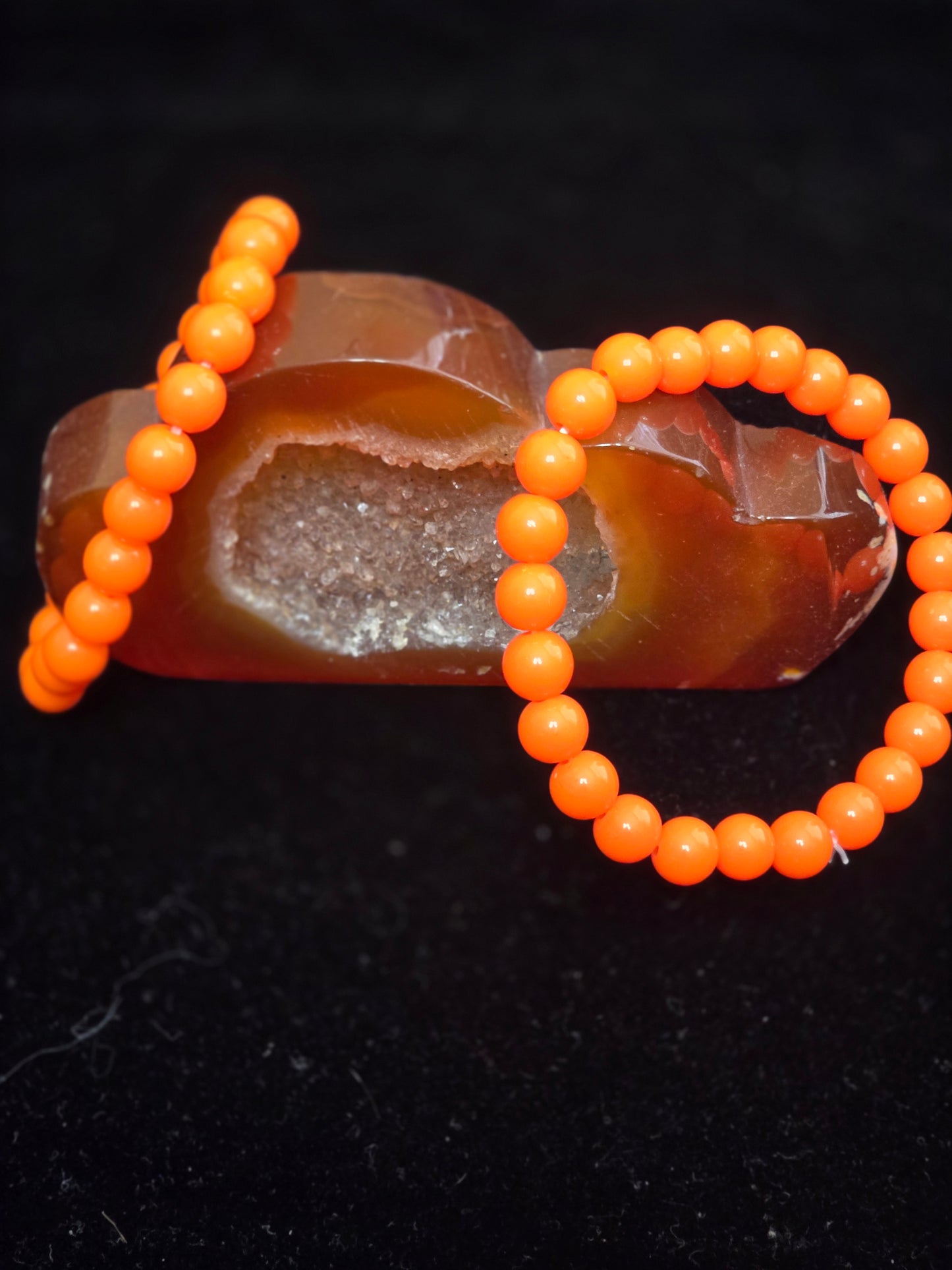 FLUORESCENT ORANGE BRACELET 8MM