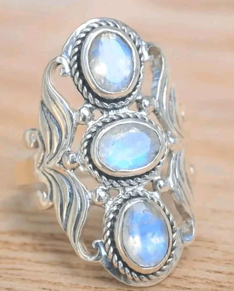 BOHO Style Ring Moonstone